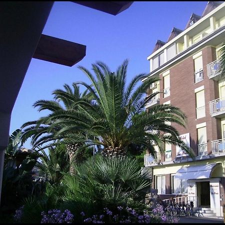 Hotel La Perla Cupra Marittima Exteriér fotografie