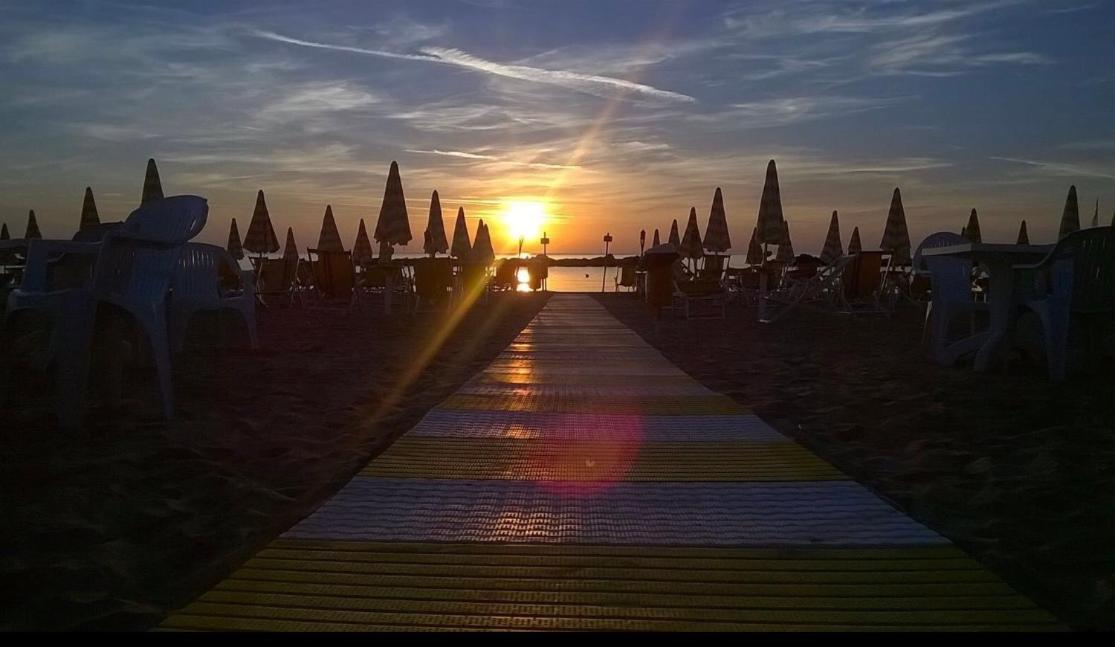 Hotel La Perla Cupra Marittima Exteriér fotografie