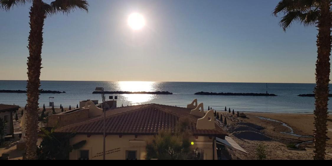 Hotel La Perla Cupra Marittima Exteriér fotografie