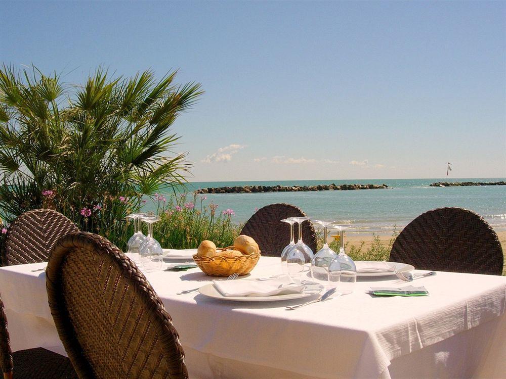 Hotel La Perla Cupra Marittima Exteriér fotografie