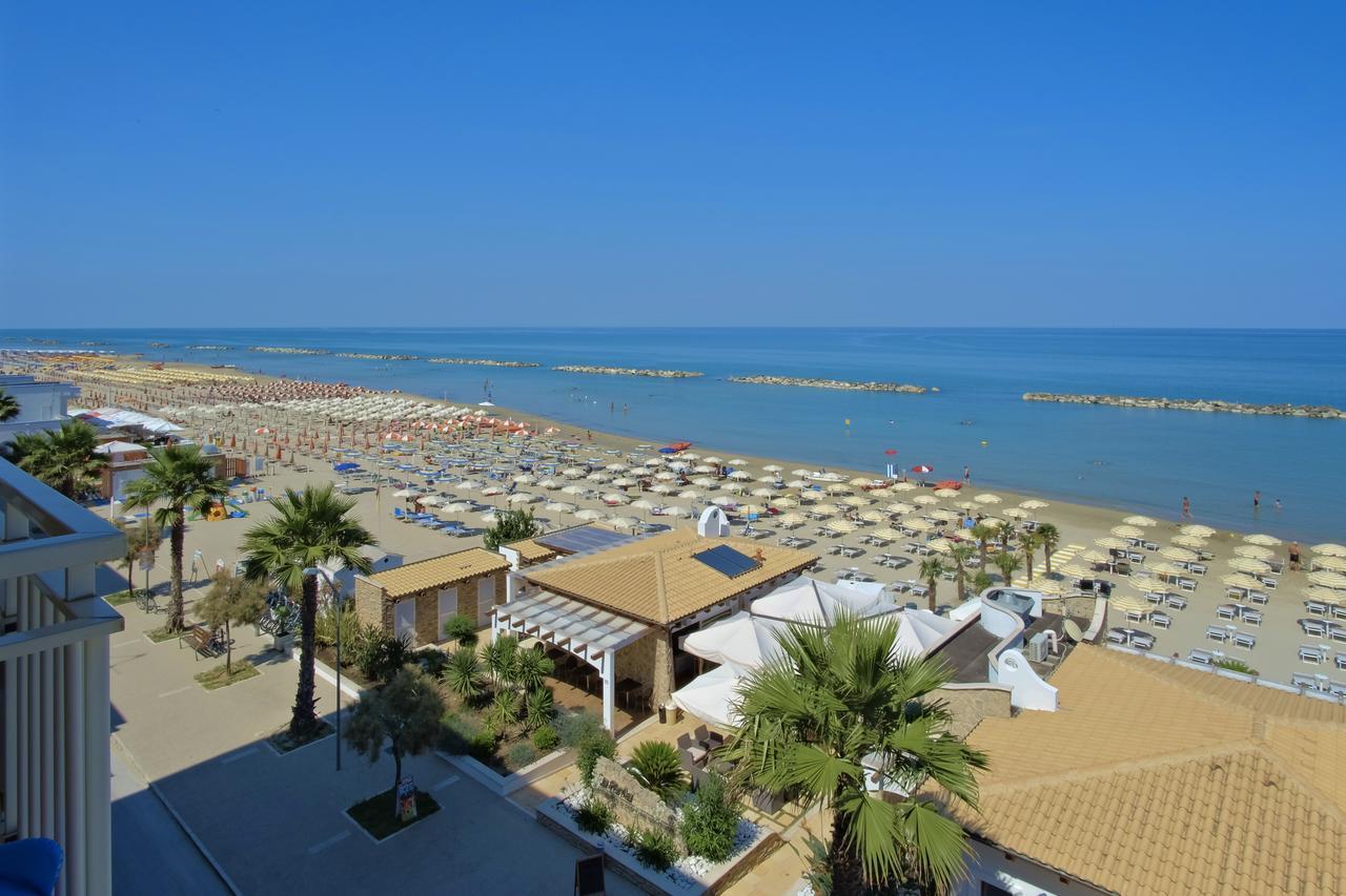 Hotel La Perla Cupra Marittima Exteriér fotografie