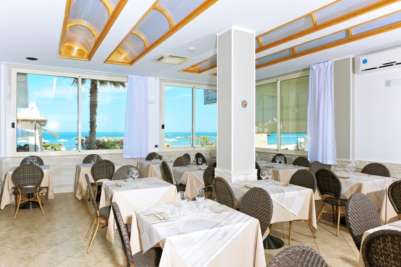 Hotel La Perla Cupra Marittima Exteriér fotografie